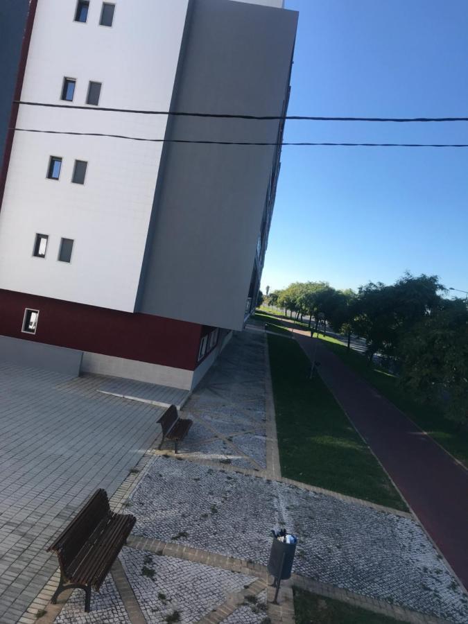 Modern Double Room With Private Balcony Montijo Zewnętrze zdjęcie