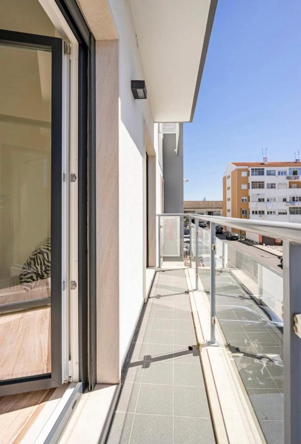 Modern Double Room With Private Balcony Montijo Zewnętrze zdjęcie